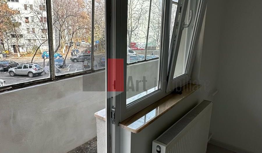 Apartament 3 camere metrou Romancierilor,centrala proprie - Poză 8