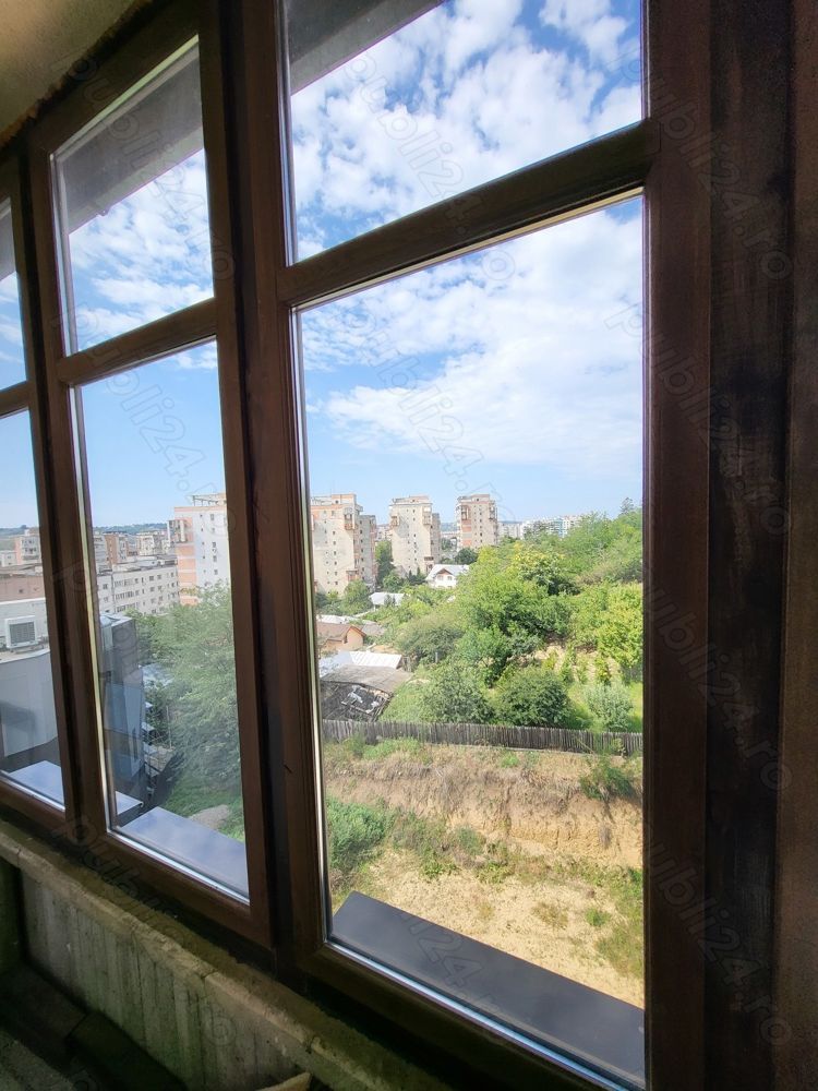 Apartament premium Alpha Bank Pacurari (posibil si birou) 125mp - Poză 1