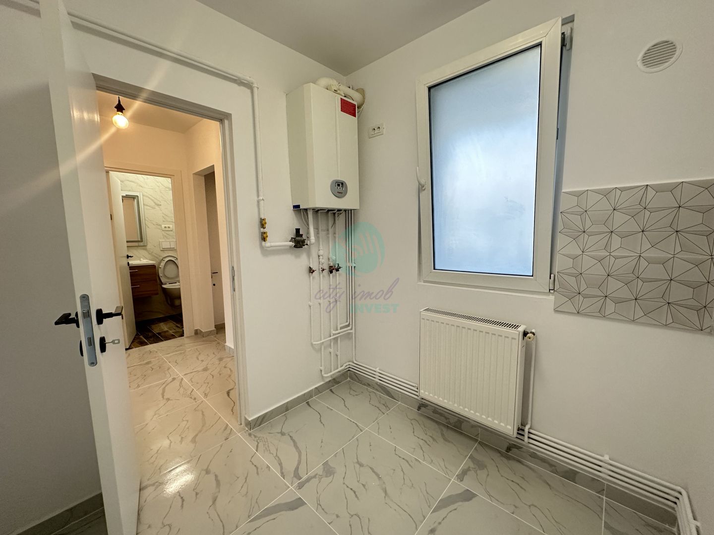 2 camere RENOVATE zona Calea Calarasilor - Piata Sfantul Stefan - Poză 9
