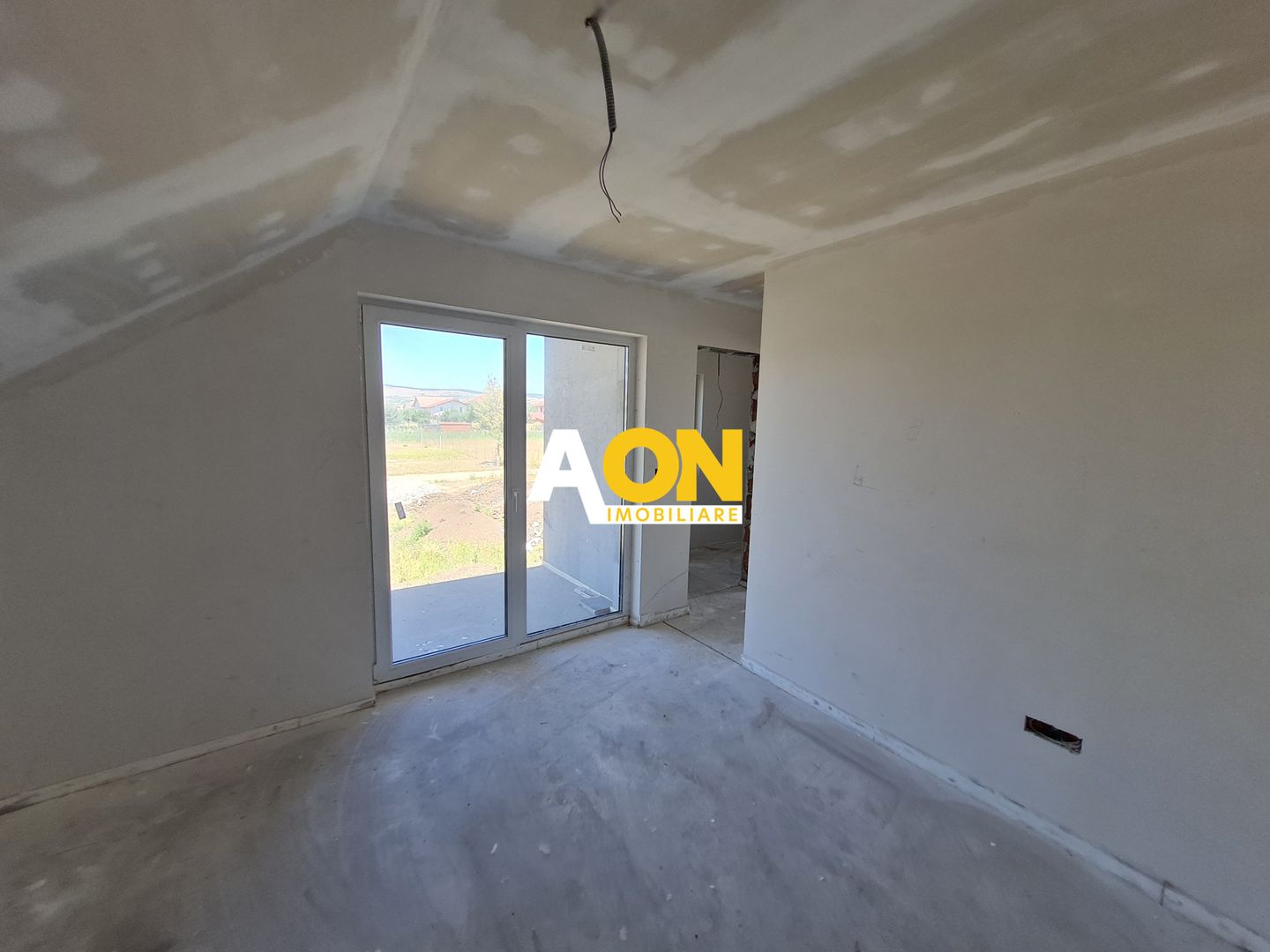 Casa 4 Camere, 138 mp, P+M, Teren 400 mp, Toate Utilitatile, Micesti - Poză 12