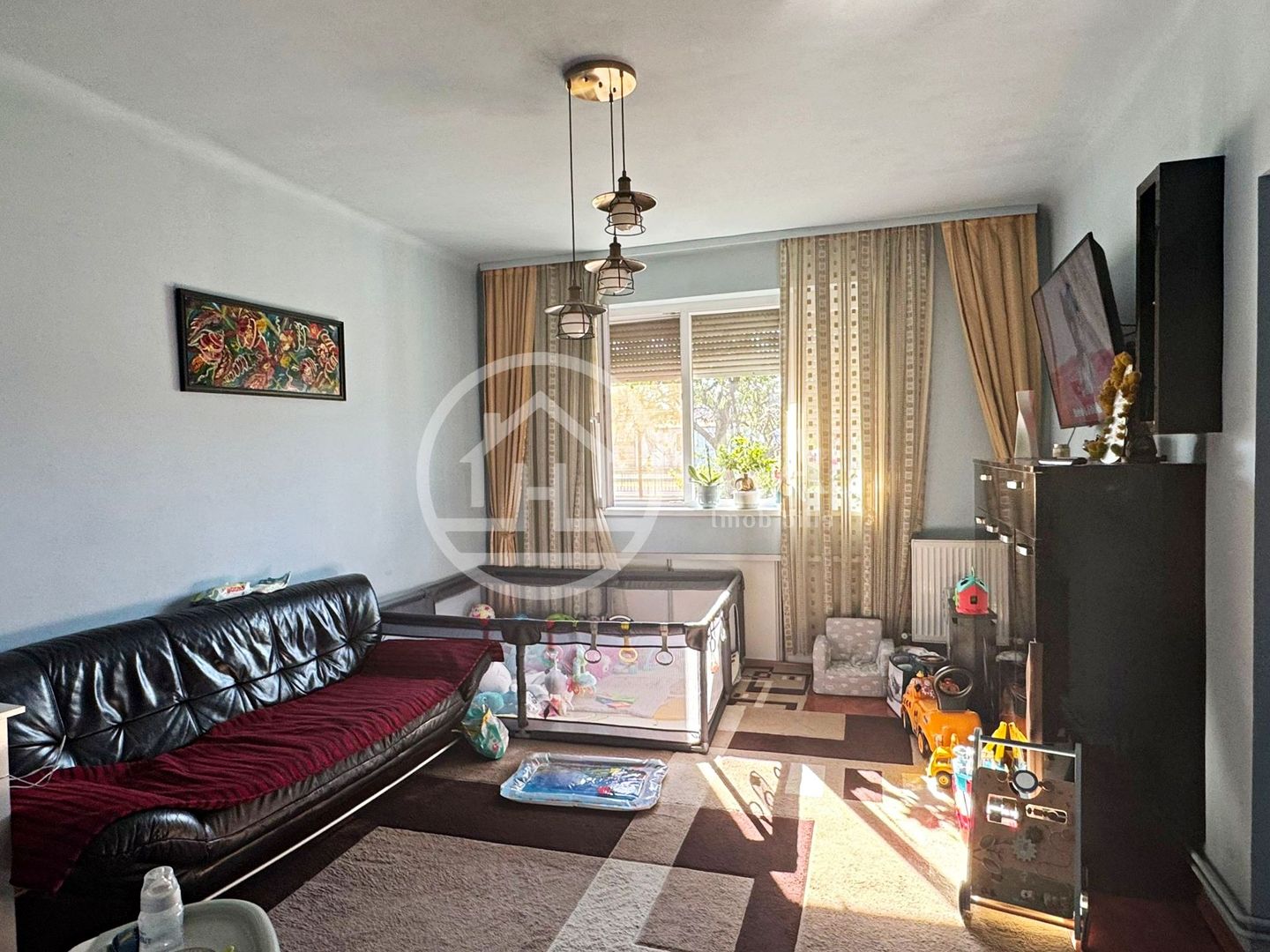 Apartament cu 2 camere de vanzare in Centrul Civic, Oradea - Poză 2