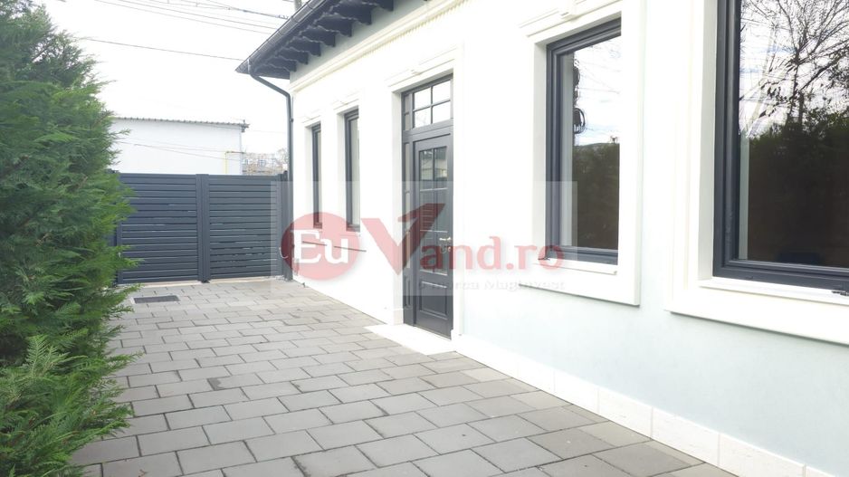 Casa moderna renovata de inchiriat - Strada Traian, Galati - Poză 1
