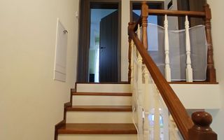 Casa individuala cu 4 camere in Dumbravita - Poză 6