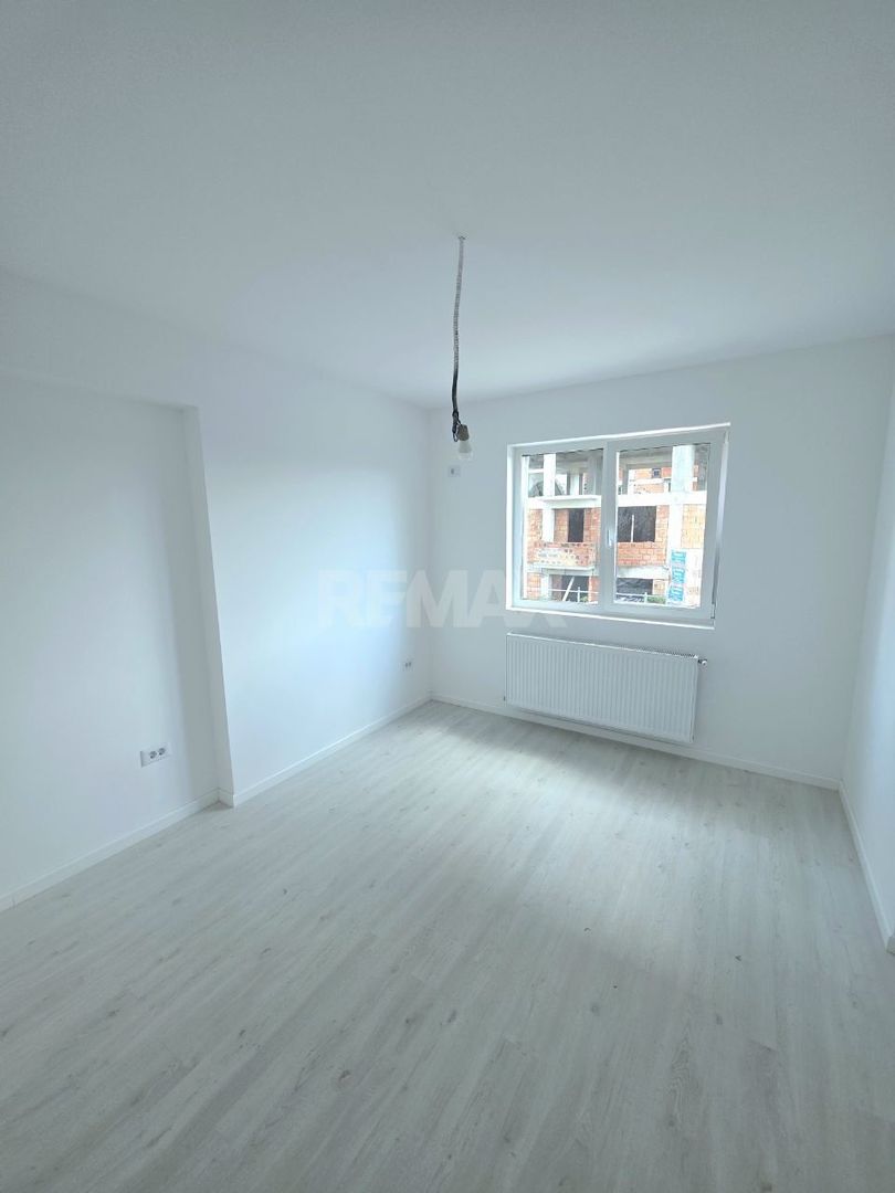 Apartament cu 3 camere în București, România - Poză 1