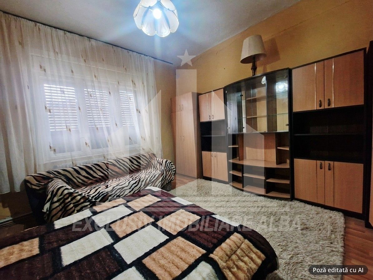 Casa de vanzare | 100 mp | 1800 mp teren | Alba Iulia | Centru - Poză 1