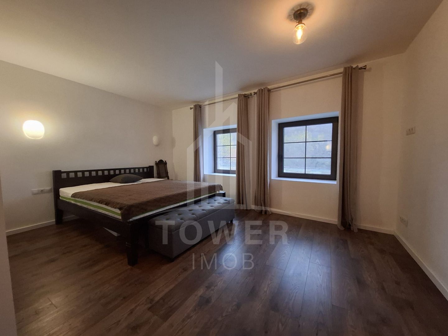 Casă complet renovată de vânzare în Amnaș – la doar 25 km de Sibiu! - Poză 38