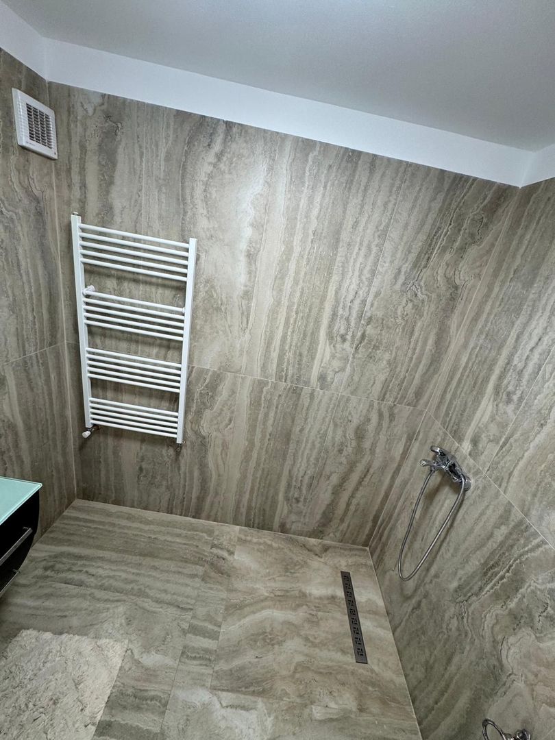 Casă de închiriat – Str. Trandafirilor - Poză 6