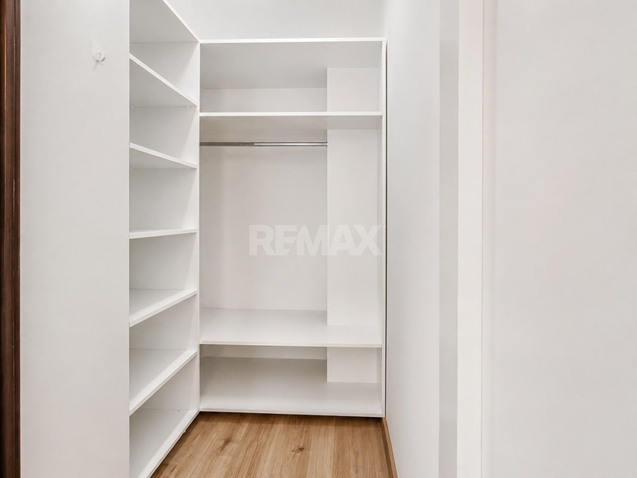 Buiucani | Alba Iulia| 2 + Living | 75 m² | Bloc Nou | Vedere Panoramică - Poză 14