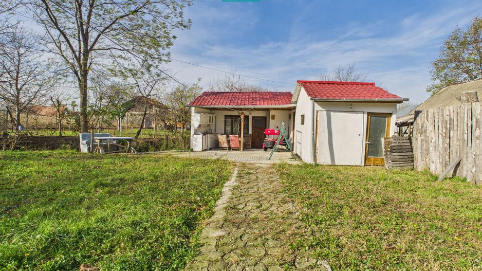 Casuță cu priveliște panoramică spre Cetatea Șiria - Poză 2