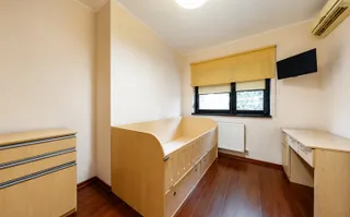 Apartament 3 camere, complet mobilat, decomandat, etaj intermediar - Poză 18