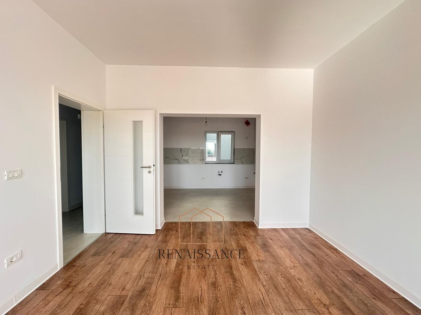 Giroc 3 Camere 2 Bai | 78mp Utili + 12mp Balcon Parter | Bloc Nou - Asfalt - Poză 1