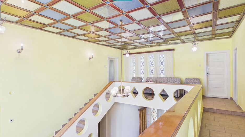 Casă/vilă cu 10 camere – Ineu, centru - Poză 8