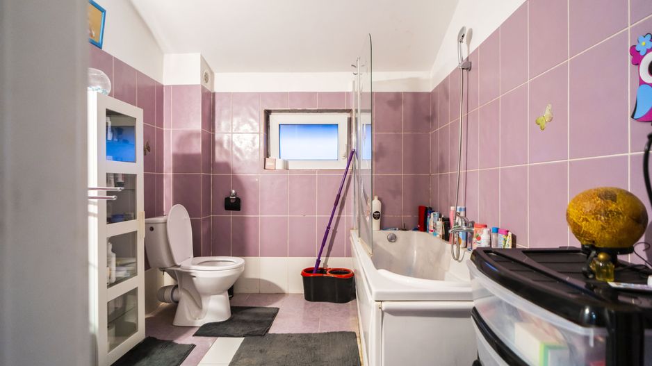 Ciorogarla, stradal, spatiu birou / sediu firma / pretabil investitie - Poză 9