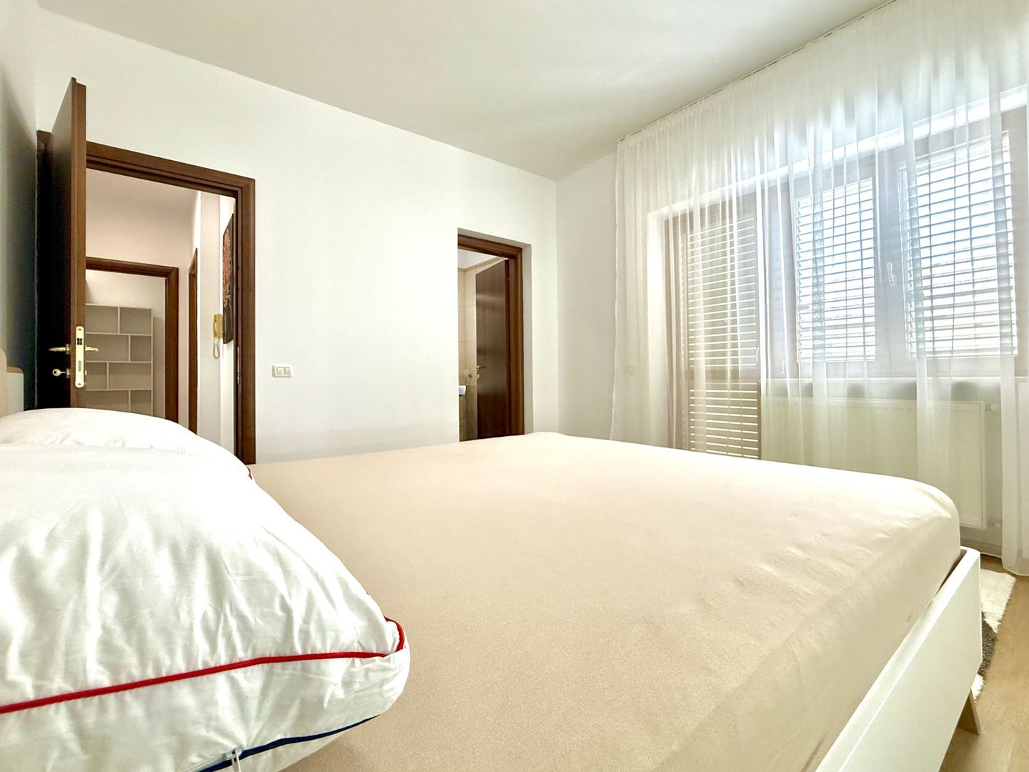 Casă tip triplex în zona centrală Dumbrăvița - Poză 13