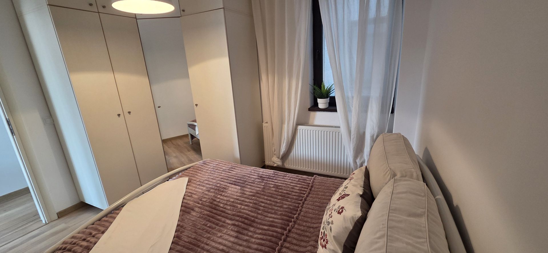 Apartament 3 camere si loc de parcare - Poză 30