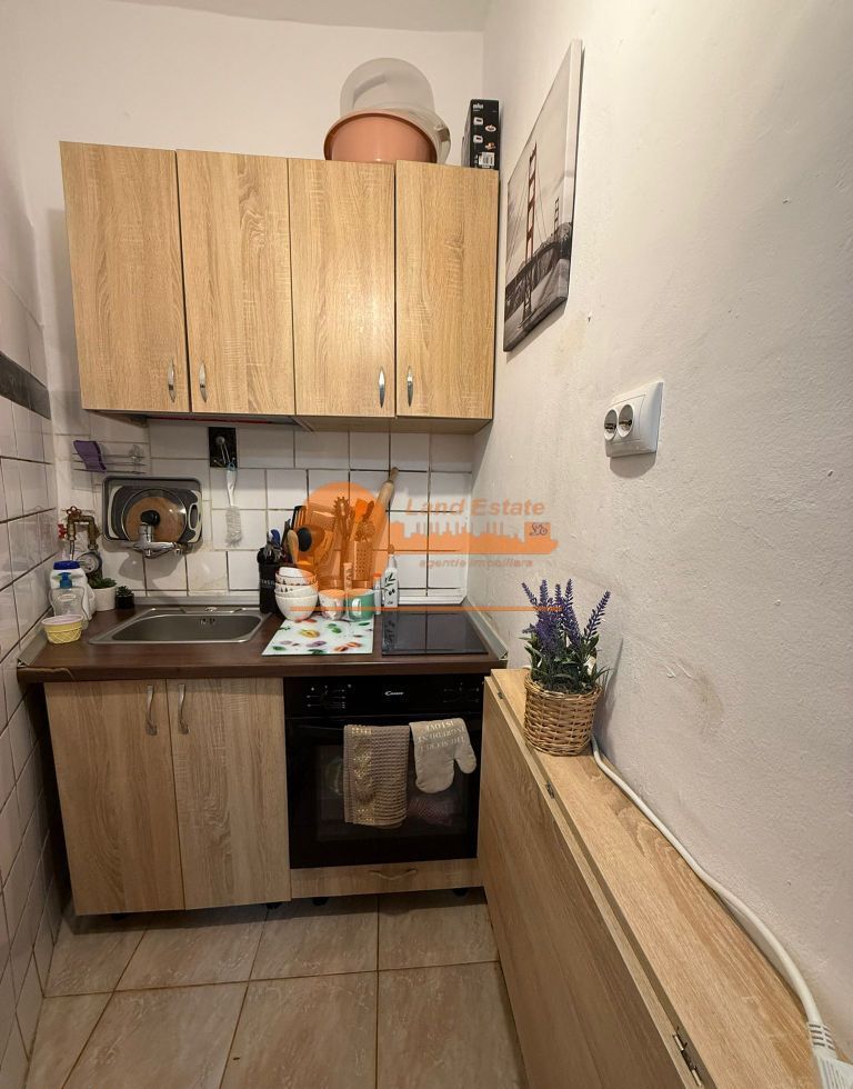 Garsoniera Metrou Grivita ,Centrala Propie - Poză 1