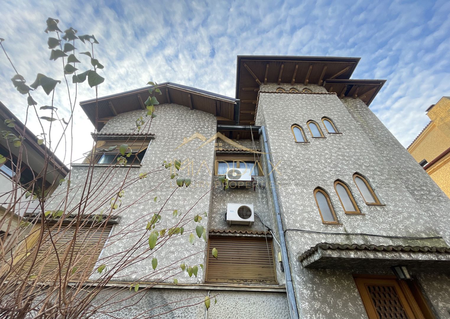 Masterpiece villa D+P+1+M***8 camere *** Garaj // Primăverii - Poză 2