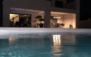 Locuinta individuala exclusivista cu piscina - Dumbravita - Poză 26