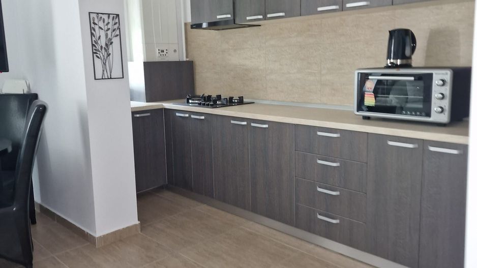 Apartament modern cu 3 camere de inchiriat – zona Libertatii, bloc nou - Poză 13