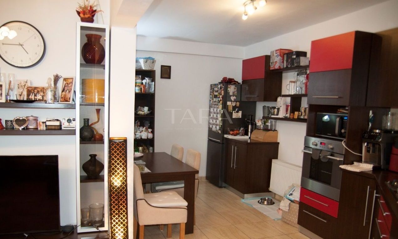 Apartament 3 camere, Petrom, mobilat, utilat, cu loc de parcare privat - Poză 3