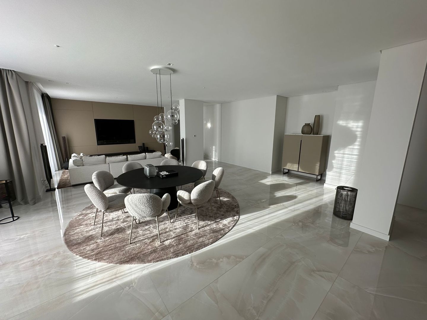 Apartament nou cu 3 camere de vânzare în One Rahmaninov - Poză 1