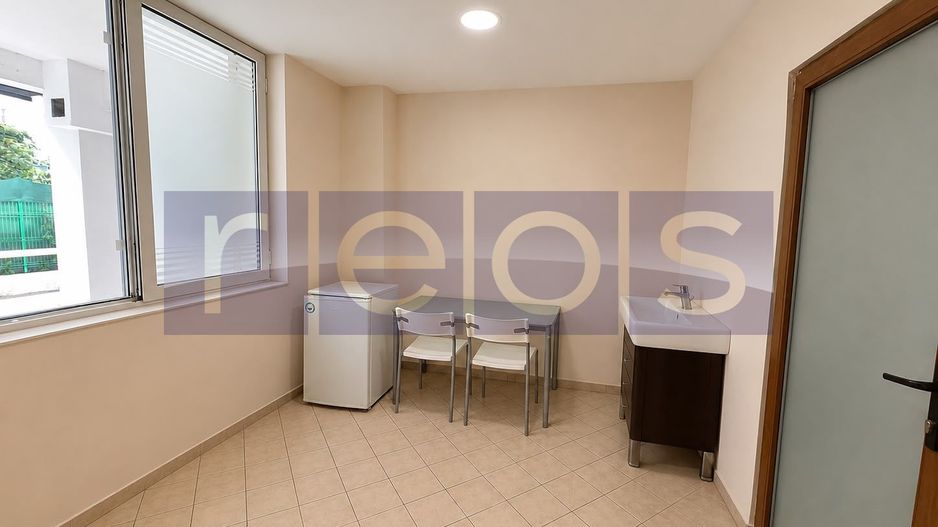 VANZARE SPATIU COMERCIAL | LOC DE PARCARE | ZONA DECEBAL - Poză 3