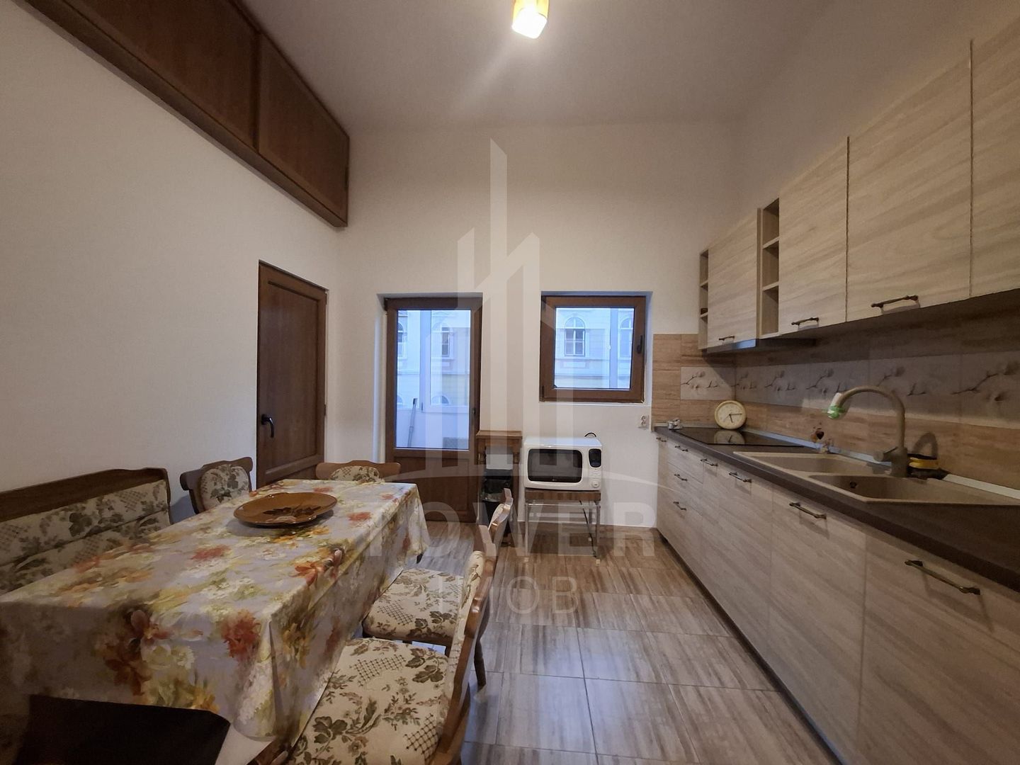 Apartament 3 camere de închiriat | Zona Ultracentrală Sibiu - Poză 10