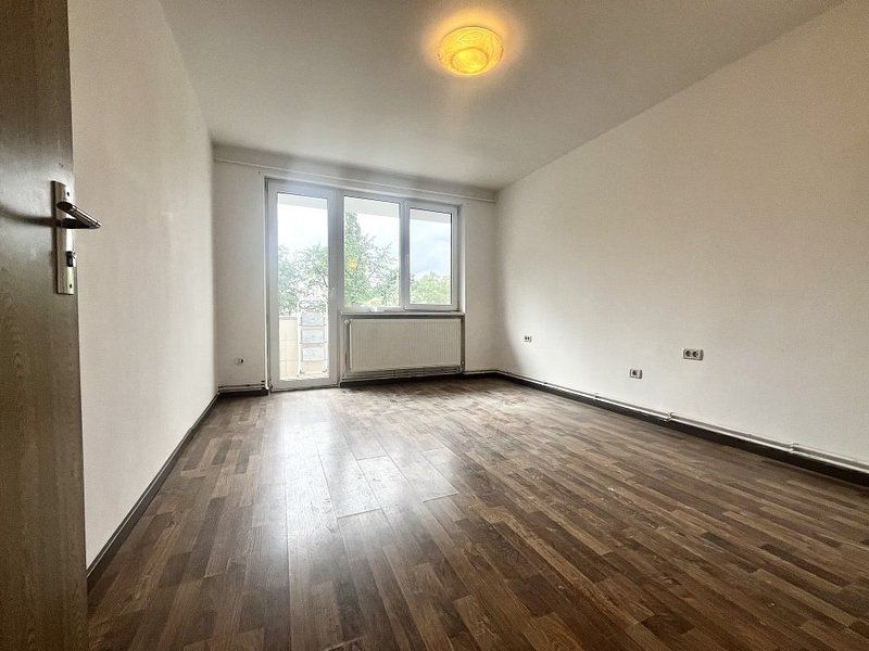Apartament 3 camere, decomandat, 3 balcoane, in zona Central-Iulius Mall - Poză 1