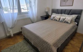 De inchiriat apartament cu 2 camere, central. etaj 3, 450 euro - Poză 3