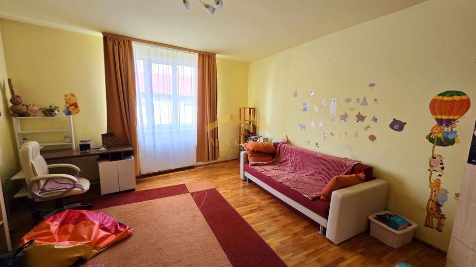 Casa de vanzare cu teren mare pe Ady Endre Aradul nou - Poză 9