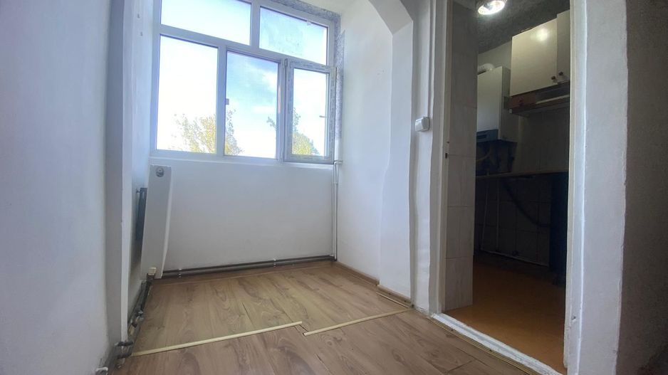 Super pret! Vanzare garsoniera nemobilata in Targoviste - Poză 7