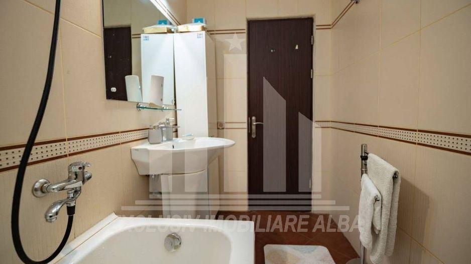 Apartament 3 camere | De inchiriat | 65 mp | Mobilat | Centru - Poză 7