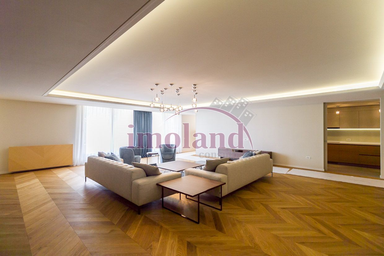 Inchiriere - Apartament - 4 camere - Primaverii - Poză 1