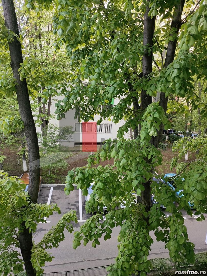 Vânzare apartament semidecomandat 4 camere cu centrală Bd. Obregia - Poză 47