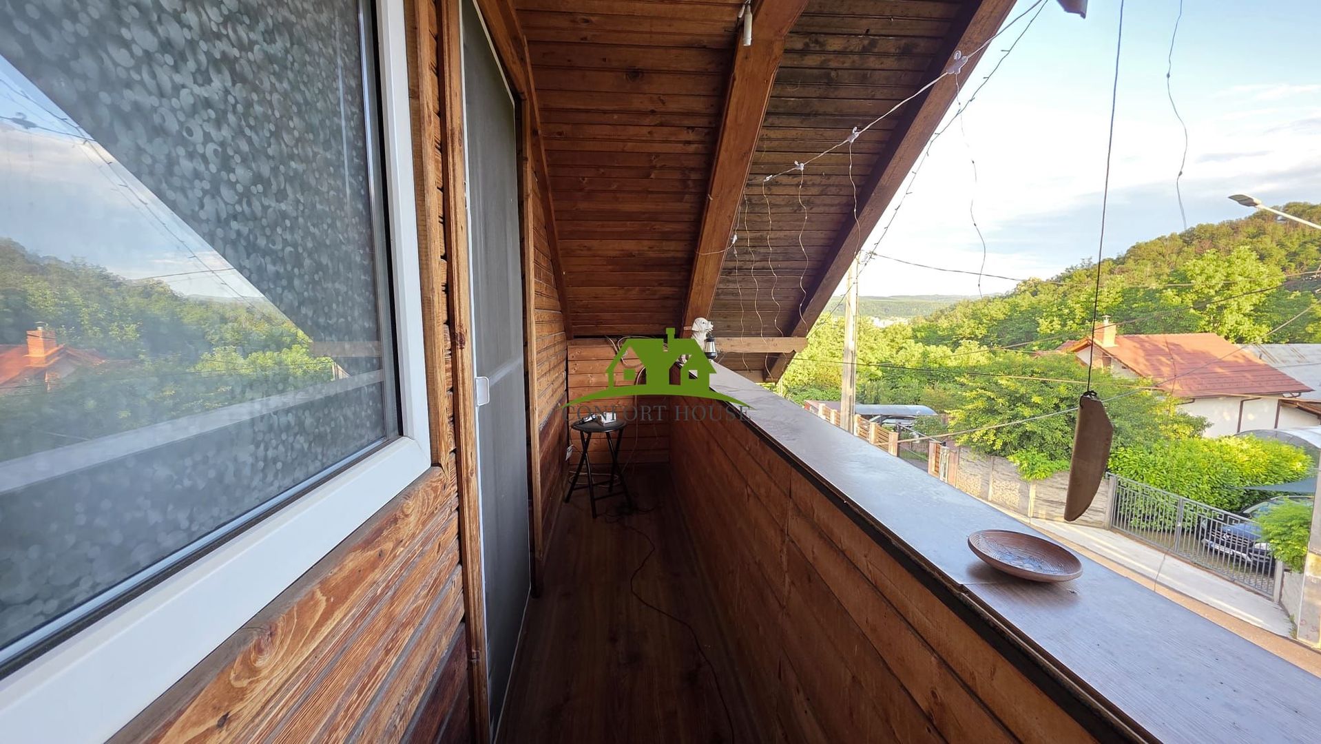 Casa P+M cu 4 camere  si 485 mp teren pe Dealul Malului, Rm Valcea - Poză 18