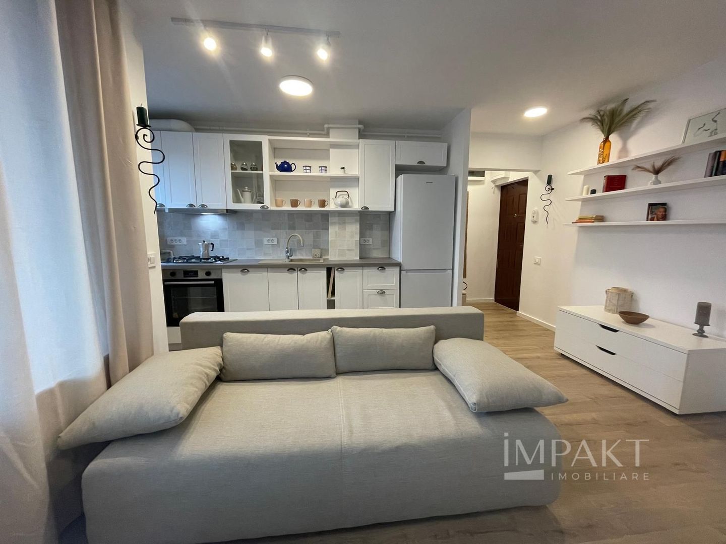 Apartament 2 camere lux in Gheorgheni - Poză 1