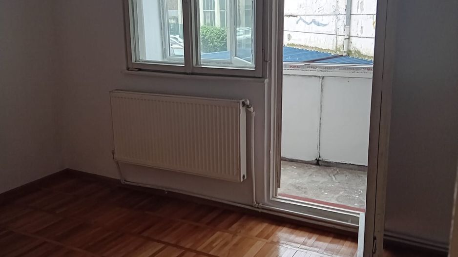 Apartament 2 camere – Port, etaj 1/4 – 3 balcoane, centrală, geam la baie - Poză 9