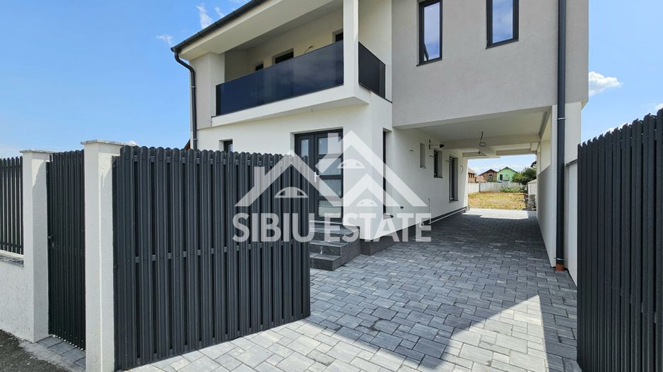 Casa Sibiu, confort nou, teren 600 mp - Poză 1