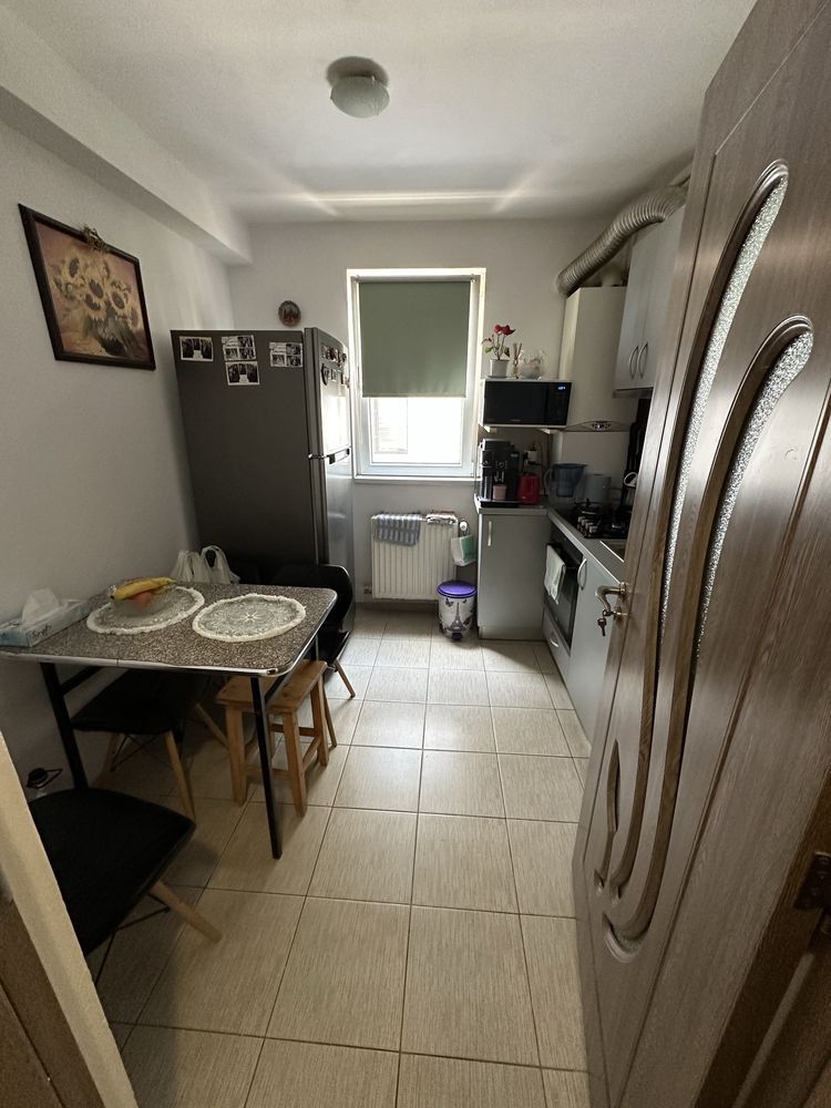 Apartament luminos, 3 camere,  Bld. Brancoveanu, zona Aurel Persu. - Poză 7