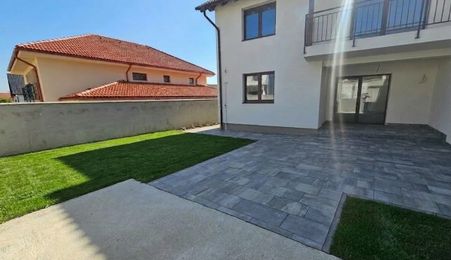Casa Selimbar 4 camere, 2 bai, terasa, curte si magazie