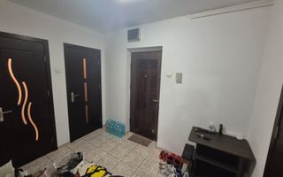 Ap 3 camere Titan - Piata Miniș mobilat/utilat - Poză 6