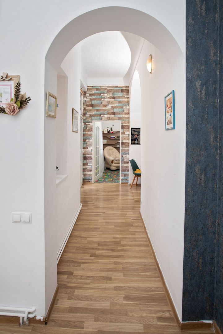 Vilă, singur în curte, central, Oradea 128 mp. 800  E/lună. Comision 0 - Poză 16