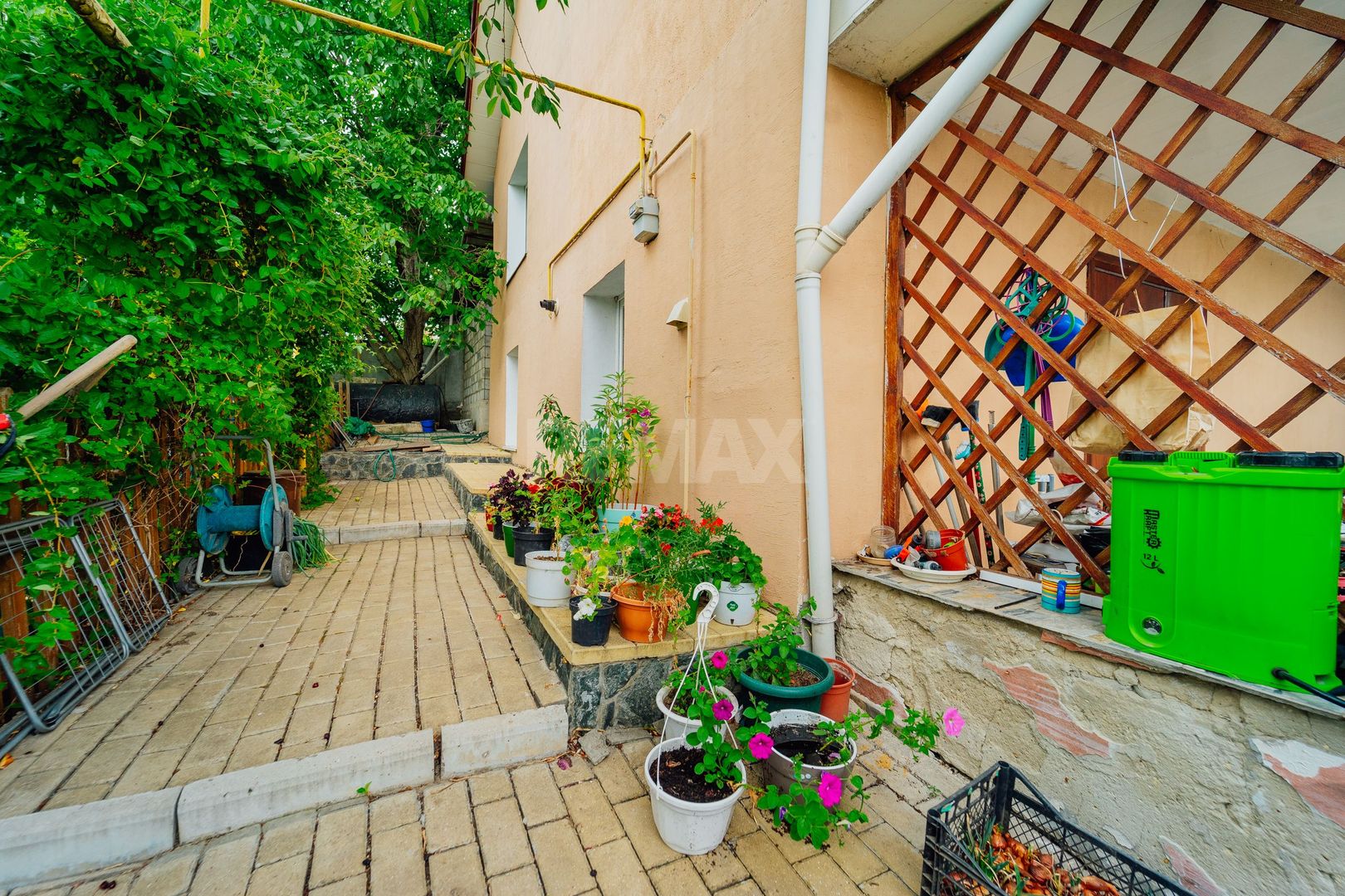Casa cu 3 nivele Bălțata gata de trai - Poză 30