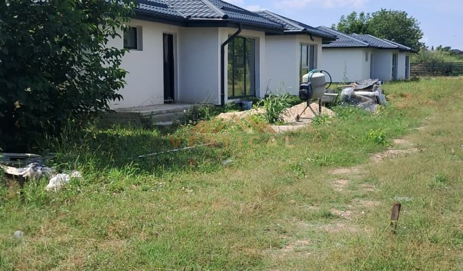 Casă individuală de vânzare – Confort, eficiență și curte proprie - Poză 5
