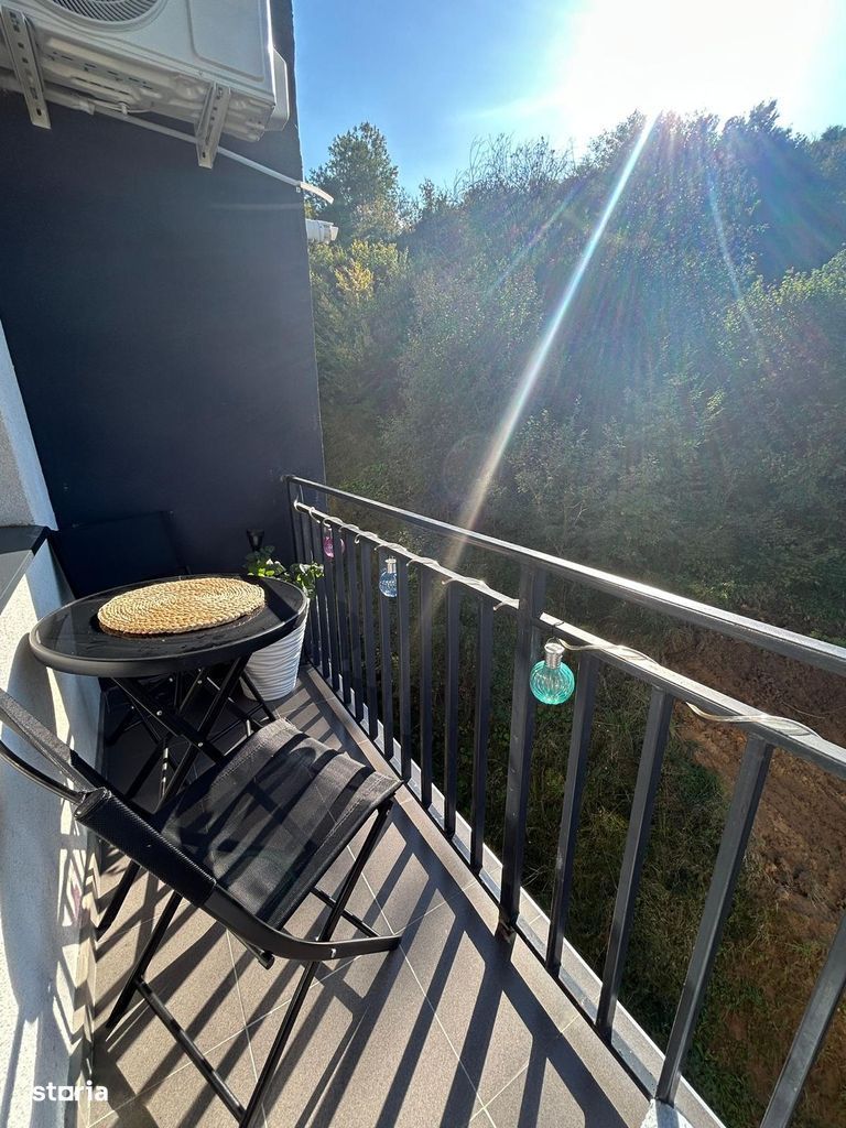 Vând apartament cu parcare subterană în zona Teilor Floresti - Poză 8