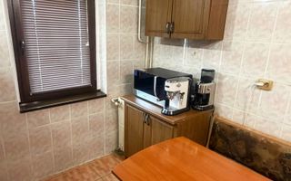 Apartament cu 3 camere, decomandat, zona 9 Mai - Poză 4