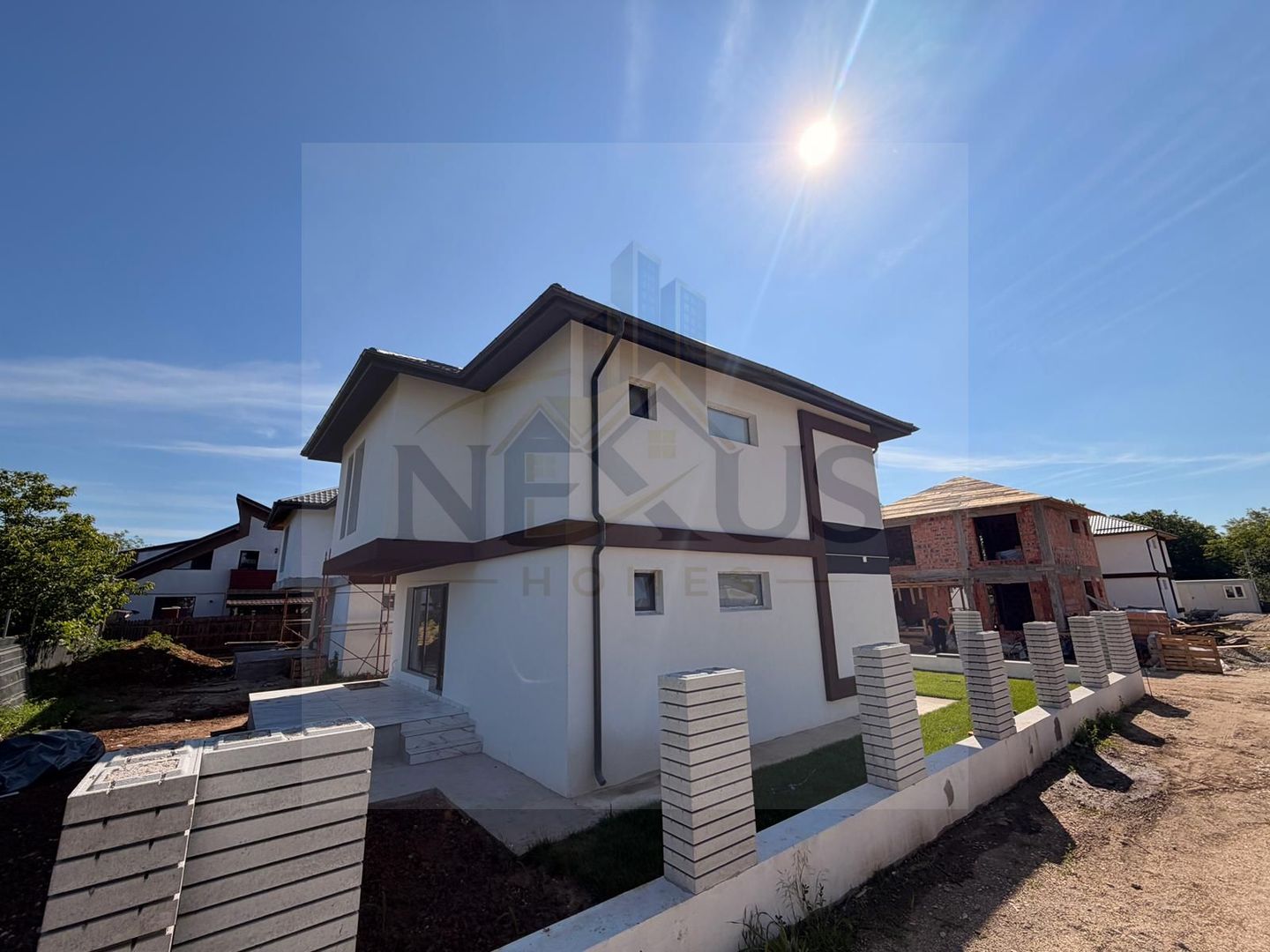 Vila individuala-Comuna Berceni - Mutare rapida - Curte amenajata - Poză 2