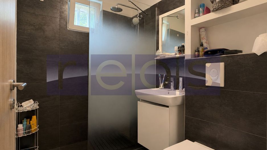 VANZARE 3 CAMERE | ETAJ 1 | ZONA CRANGASI | IDEAL LOCUIT SAU INVESTITIE - Poză 6