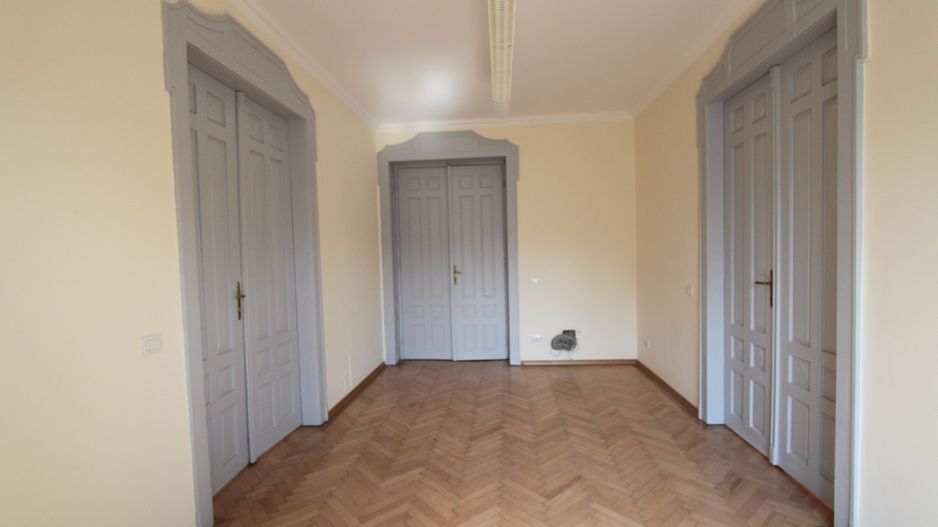 Birou ultracentral : 180 mp - Poză 34