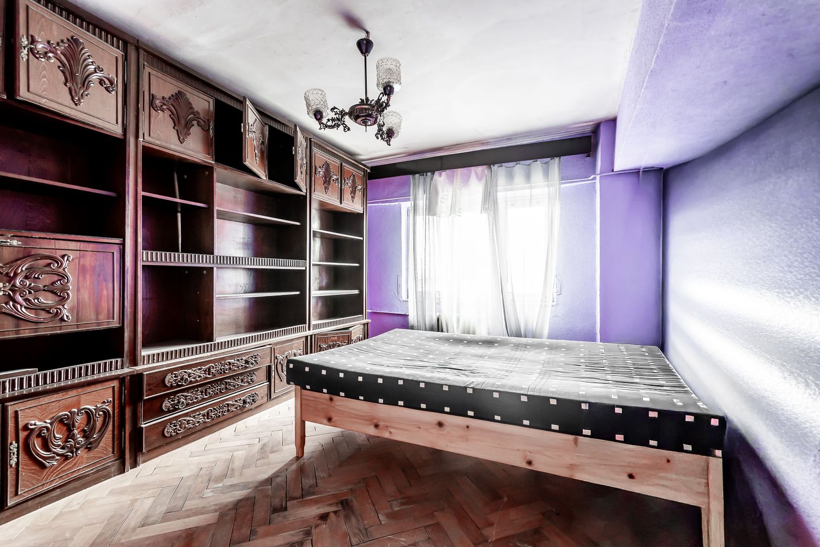 Apartament spatios in centrul orasului Chisineu Cris - Poză 3